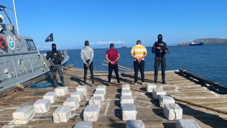 Ocupan 460 paquetes de cocaína en provincia de Peravia
