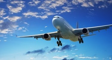 JAC sancionará aerolíneas que no eliminen cobro en tarjeta de turista