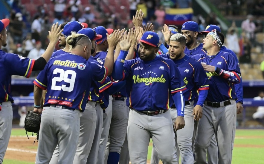 Venezuela muestra el poder anfitrión y vence a Panamá en Serie del Caribe; También ganaron en la apertura Cuba, México y Colombia,
