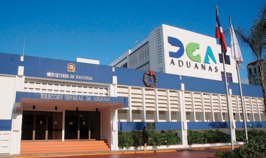Director de Aduanas destaca avances del país en exportación
