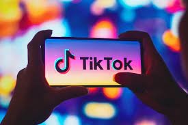 TikTok seguirá prohibido en los dispositivos estatales de Texas, ratifica un juez