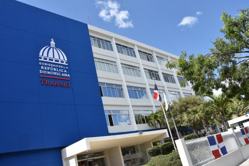 Ministerio de Trabajo llama a Falconbridge Dominicana a cumplir con el pago de Navidad a empleados