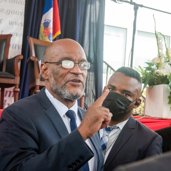 Primer ministro haitiano, Ariel Henry sigue subido en el palo;  espera organizar elecciones libres