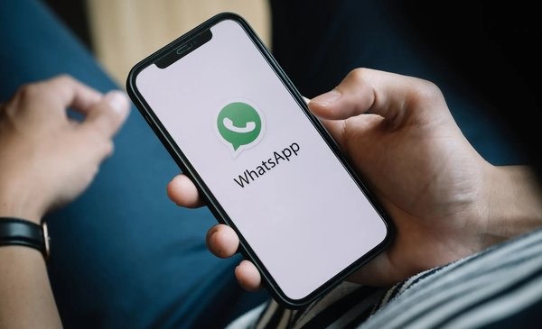 WhatsApp cumple 15 años consolidada como la 'app' de mensajería más popular