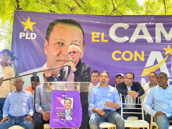 Soberbio, Danilo Medina llama a destruir carpas del PRM que sean instaladas frente a colegios electorales
