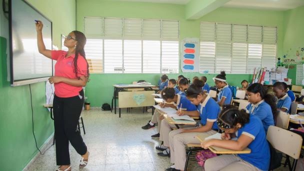 Ministerio de Educación exhorta padres a enviar hijos a clase el miércoles