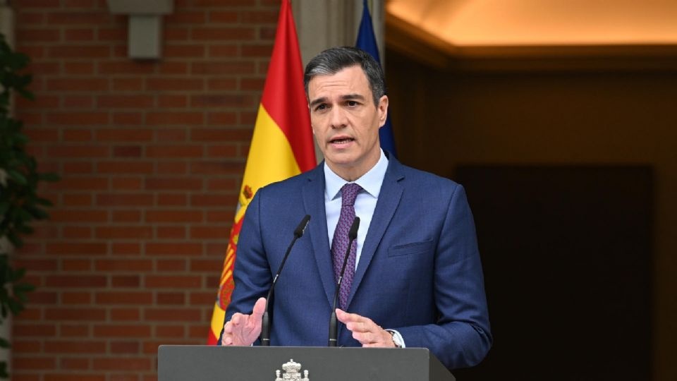 Pedro Sánchez decide seguir en el poder en España