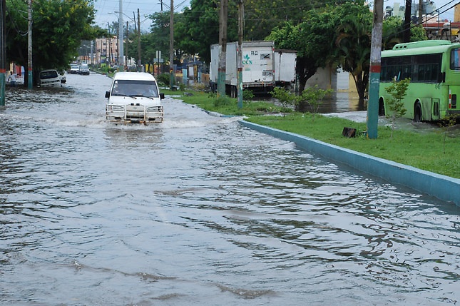 COE coloca 19 provincias en alerta por lluvias