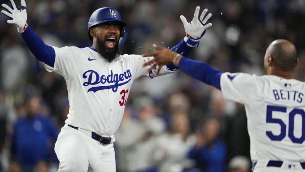 Teoscar conecta decisivo jonrón de 2 carreras y Dodgers superan Marlins; resúmen de ayer
