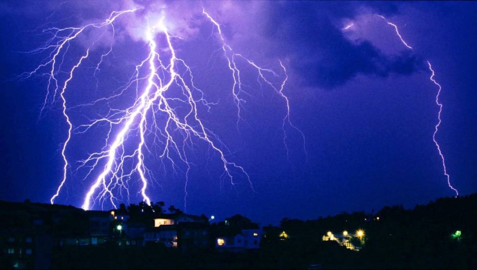 Lluvias, Tormentas Electricas Y Granizos Impactan En Territorio ...