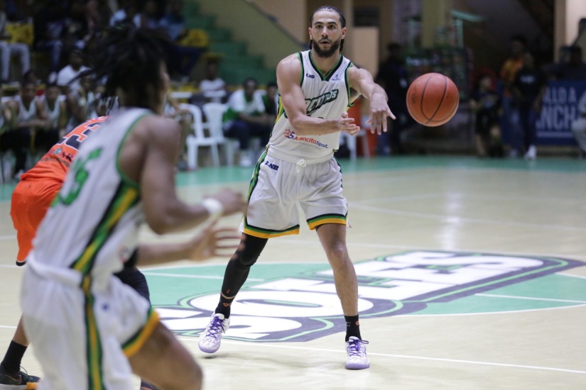 Terry Larrier guía triunfo de Titanes frente a Cañeros | La Nación ...