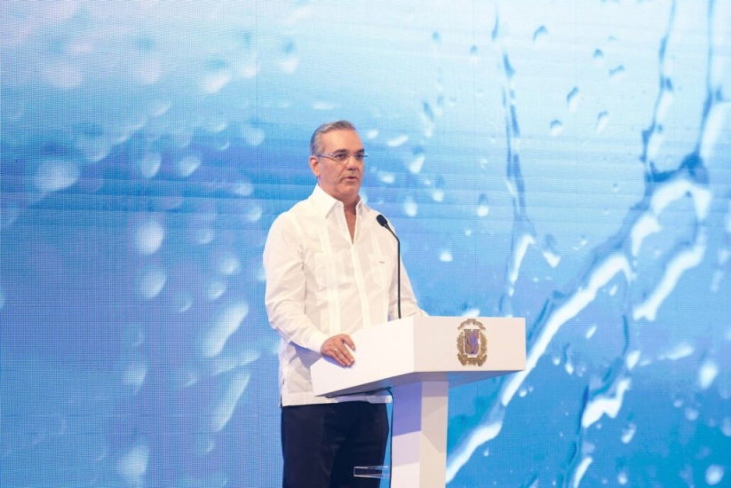 LA Semanal con la Prensa cumple su 1er. año: presidente Abinader destaca su «éxito»