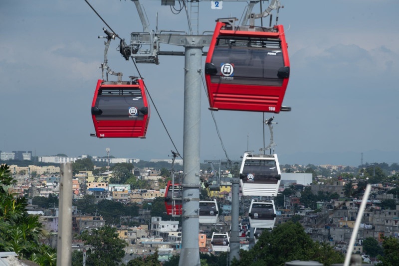 Panamá gestiona replicar modelo servicio teleférico Santo Domingo
