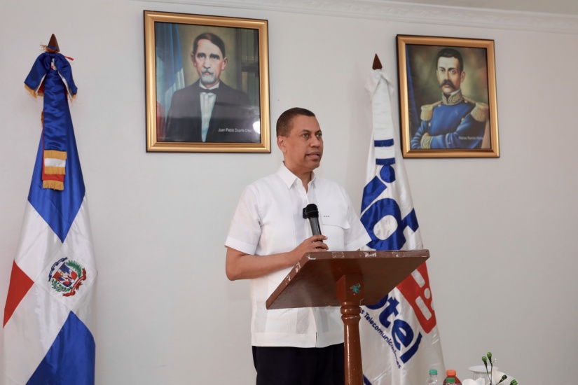  Presidente de Indotel habla sobre la importancia de solucionar las interrupciones de las emisoras haitianas en la República Dominicana.