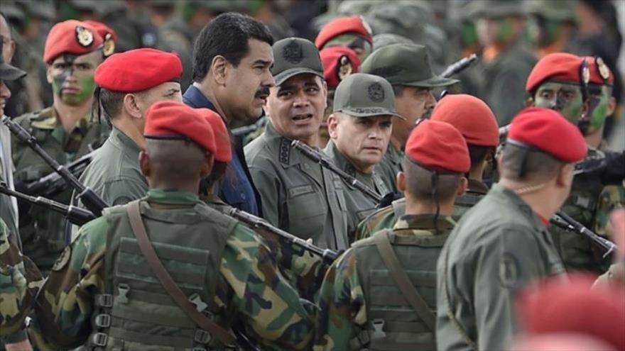 FFAA venezolanas rechazan recompensas de EE.UU. por captura de Maduro y titular de Defensa