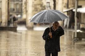 Campos nubosos asociados a un sistema frontal provocarán lluvias este día