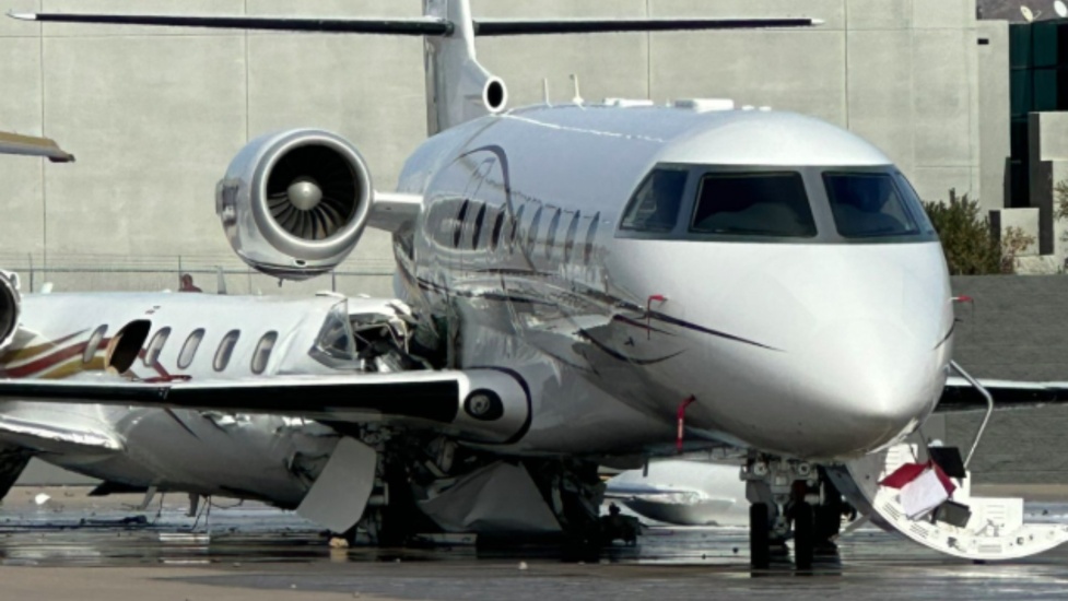 Un avión propiedad de Vince Neil de Mötley Crüe se estrelló dejando un muerto y tres heridos