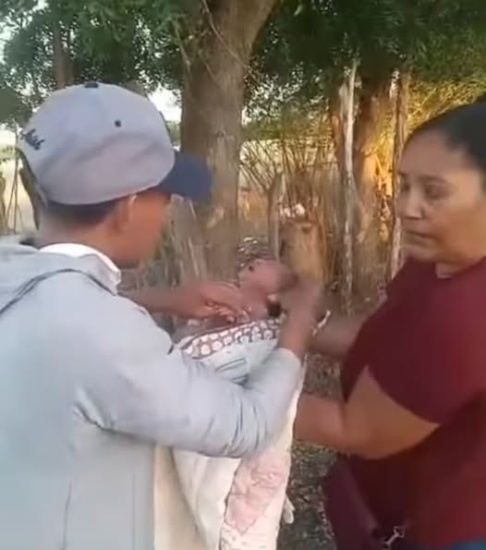 Causa conmoción abandono de recién nacido encontrado en la comunidad Candelo de la ciudad de Dajabón 