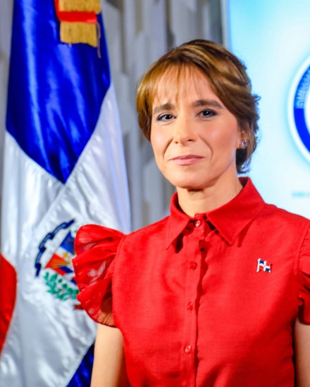 Decreto 72-25: Luis Abinader designa a Patricia Villegas de Jorge como embajadora en Portugal*