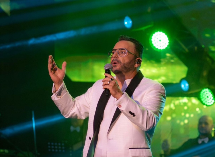 "Noche de fantasía" con Joseph Fonseca una carga de romanticismo y energía tropical 