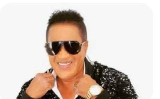 Merenguero Kinito Mendez le sigue los pasos al El "Torito"  y otros artistas más; quiere incursionar en la política 