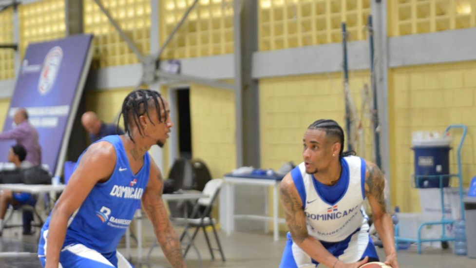 Selección de Baloncesto de Mayores de la República Dominicana continúa su preparación; se unen Liz y Feliz