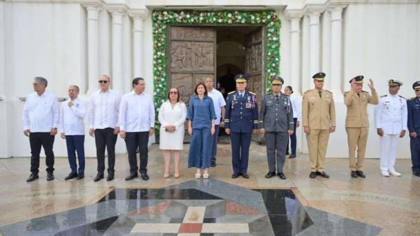 Tras tedeum en la Catedral Santiago Apóstol, inician actos por el 181 aniversario de la Batalla de Santiago
