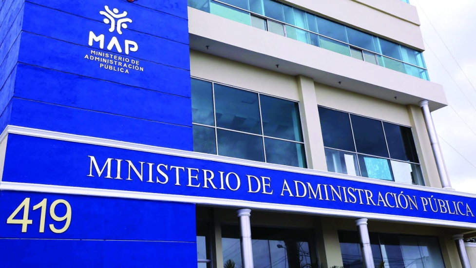 Gobierno informó que contempla mejorar la calidad de los servicios públicos completando la transformación digital