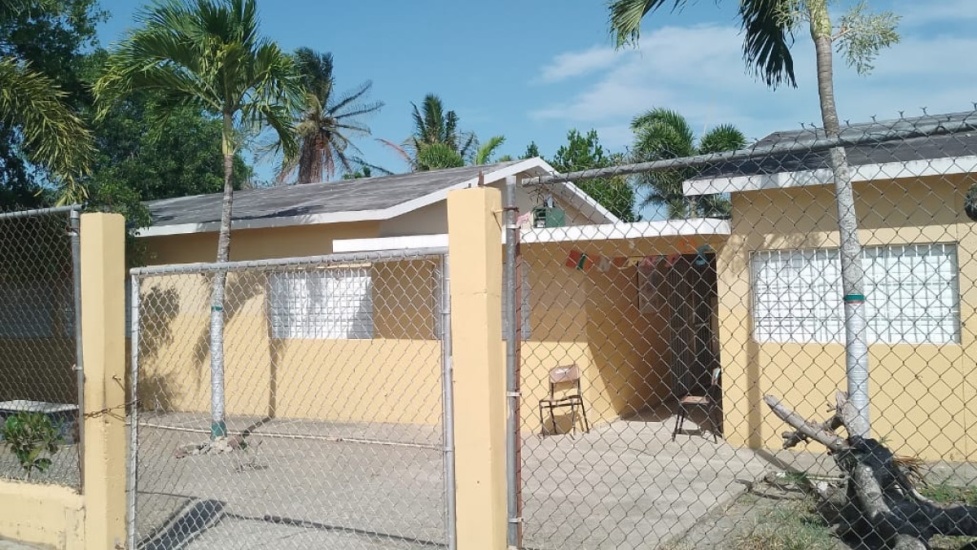 Otra más, un nuevo incidente de intoxicación por fumigación en escuela de Villa Riva