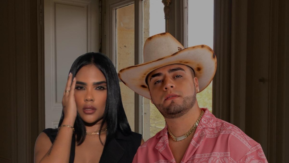 Cantante mexicano Gerardo Lares le propone matrimonio a Martha Heredia