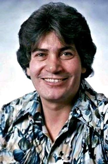 Adalberto Santiago , " Pata de Plancha", destacado cantante salsero de cartel