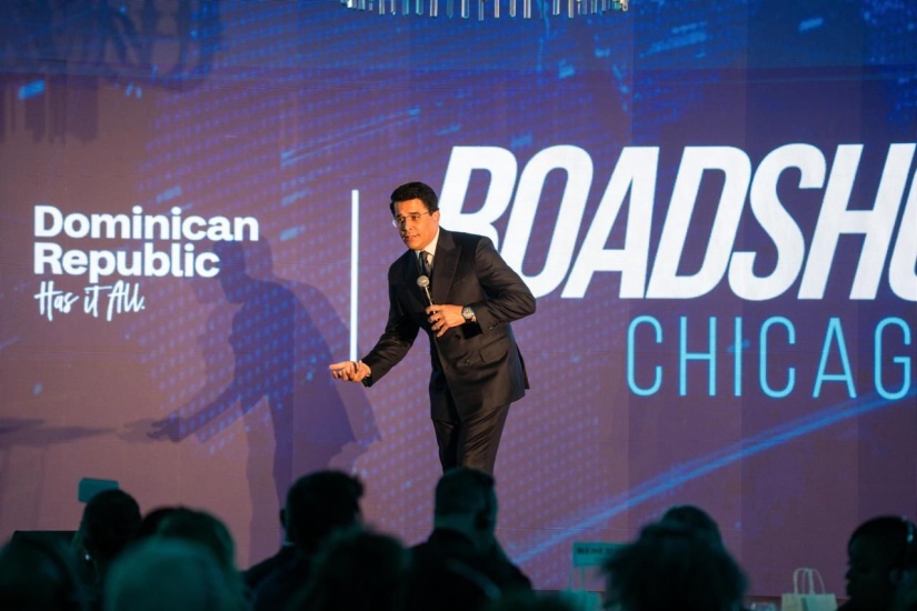 Ministro de Turismo, David Collado, continúa promoción internacional con importantes reuniones en Houston y Chicago