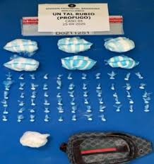 Operativo conjunto DNCD y Dicrim ocupan 2,112 gramos de sustancias narcóticas, presumiblemente cocaína y crack en Barahona