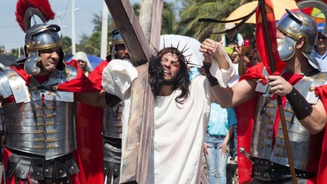 Dominicanos conmemoran la Semana Santa en Estados Unidos