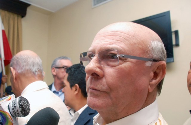 "La agricultura y la construcción no funcionan si no hay haitianos", dice Hipólito