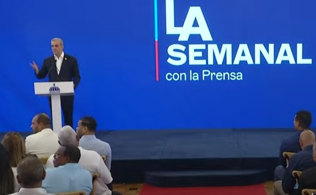 Presidente Abinader reitera su solidaridad a familias de las víctimas de Jet Set y rinde homenaje a los rescatistas