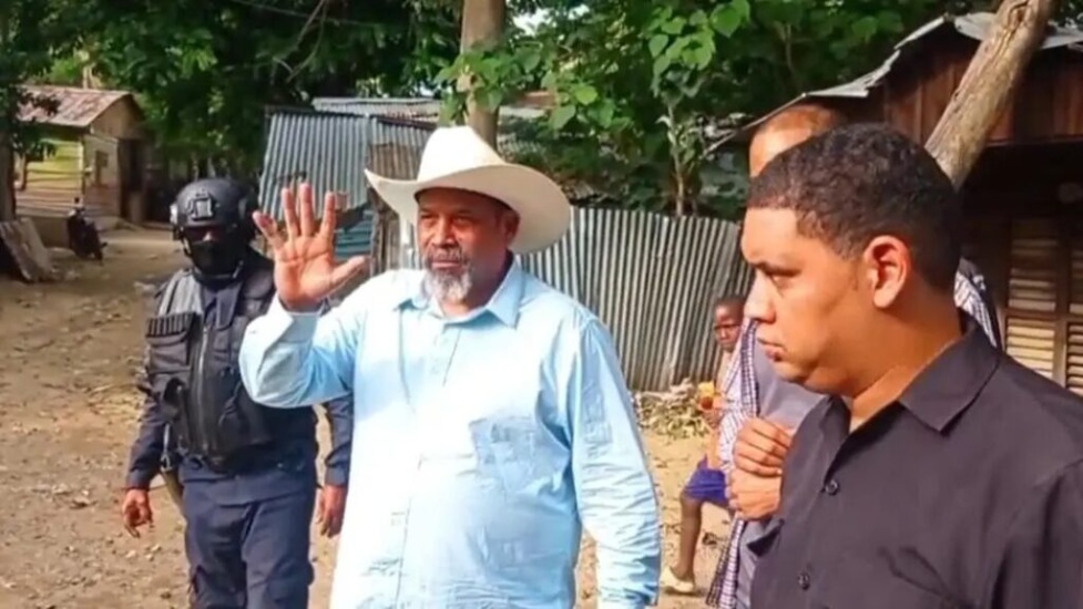 Alcalde de Dajabón realiza un operativo cara a cara detrás de haitianos indocumentados 