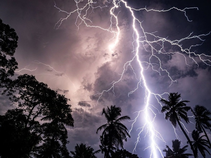 Pronósticos para este lunes, aguaceros dispersos y tormentas eléctricas en varios puntos del país esta tarde