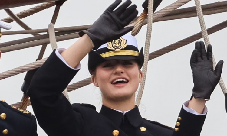  Embajada de España en RD informa llegada este lunes 19 del Buque-Escuela de la Armada “Juan Sebastián de Elcano” 