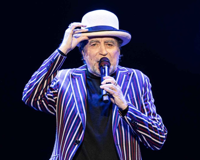 El gran Sabina inicia gira de 36 actuaciones, para decir "adios" en España