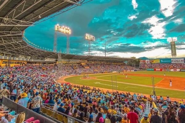 Continúa hoy la tercera edición de la Liga Nacional de Béisbol Profesional con dos partidos