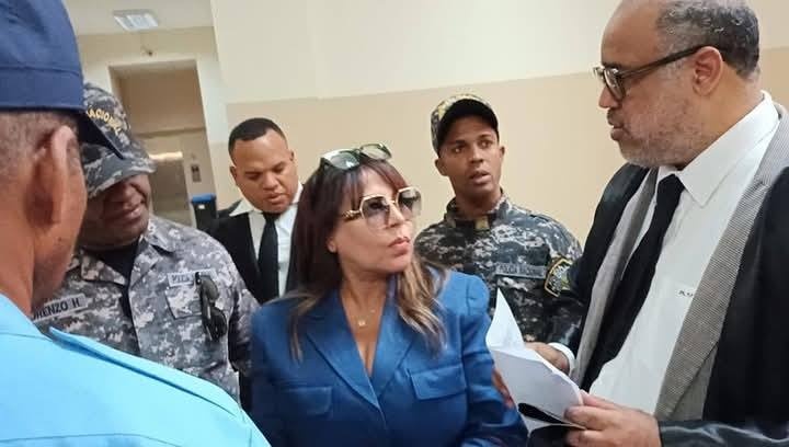 Apresan a viuda de empresario Merle Wayne Fuller por presunta usurpación de herencia millonaria