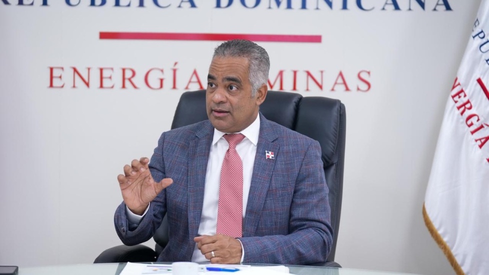 Ministro de Energía y Mina pide reformar la Ley de Electricidad por la nueva matriz energética dominicana