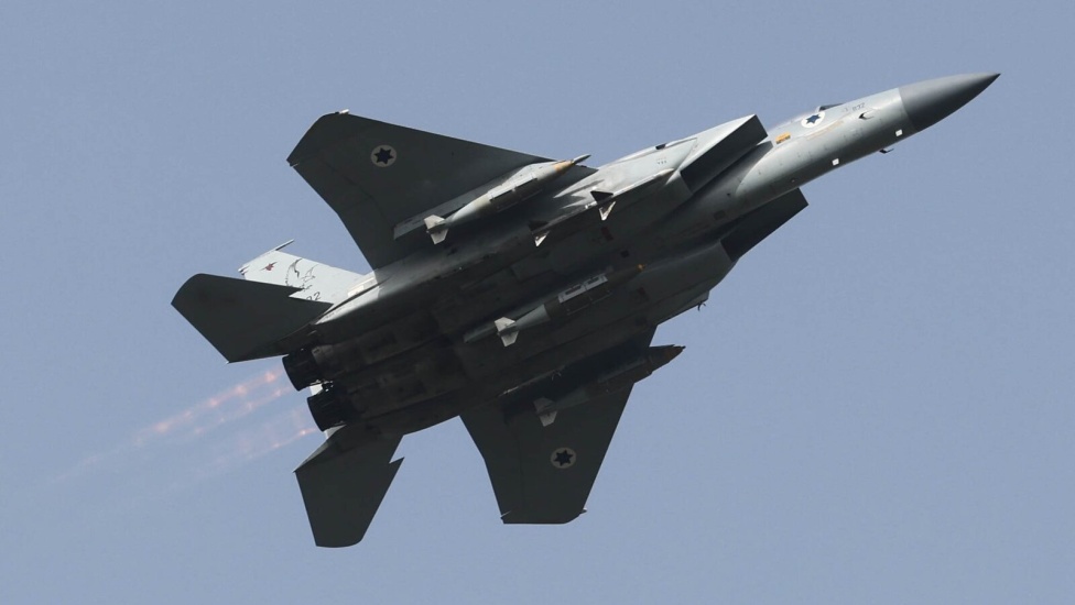 Israel multiplica los ataques sobre las instalaciones nucleares de Irán, mientras aguarda el apoyo oficial de Estados Unidos