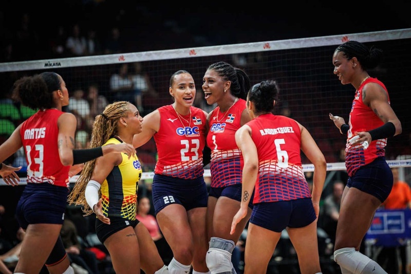 Brayelin, Gaila, Yonkaira y Arianna guían triunfo de Las Reinas del Caribe de RD sobre Holanda