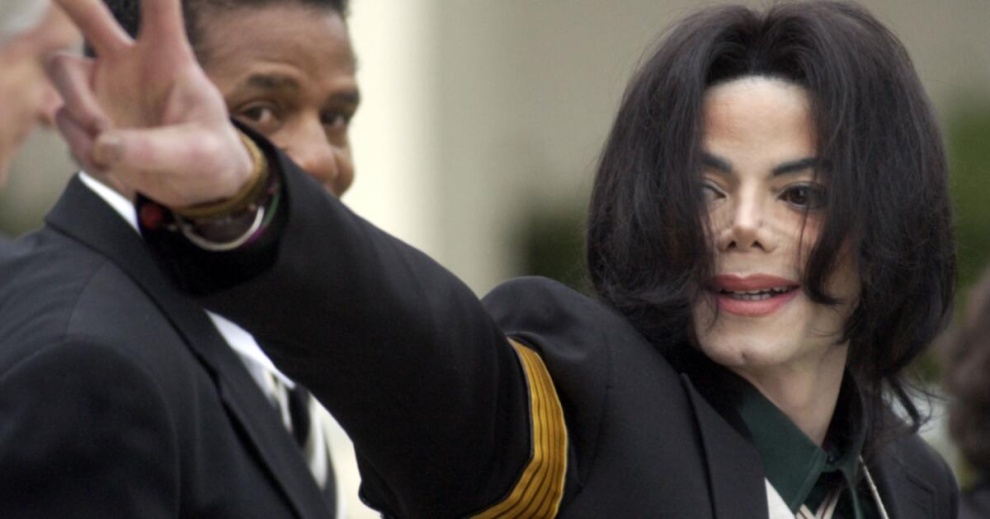 Michael Jackson, en el banquillo por abuso infantil: el día que fue absuelto por la justicia y condenado por la opinión pública