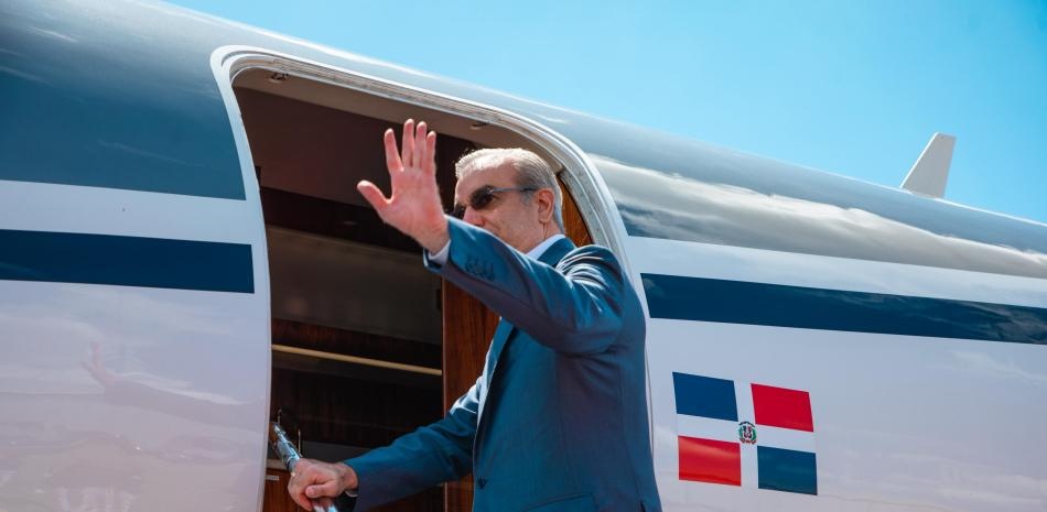 Presidente Abinader parte hacia Niza, Francia, para participar en la Tercera Conferencia de las Naciones Unidas sobre el Océano