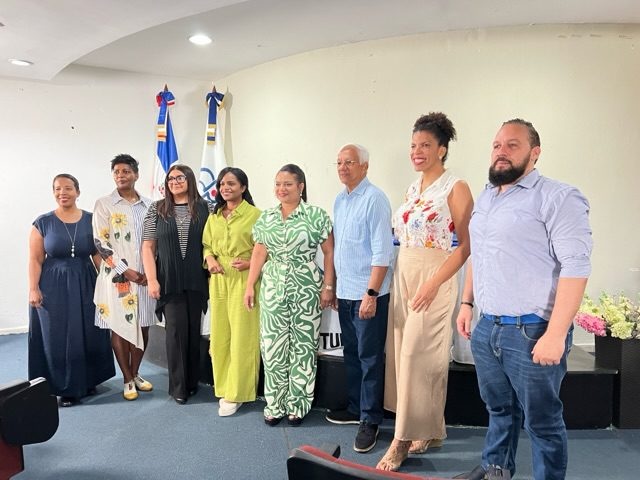 Sarah Hernández gana elecciones de Adompretur para el período 2025-2027