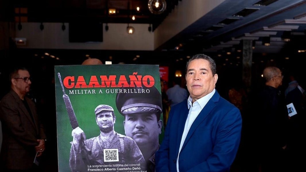 Fueron sepultados este domingo los restos del realizador René Fortunato en el cementerio Cristo Salvador