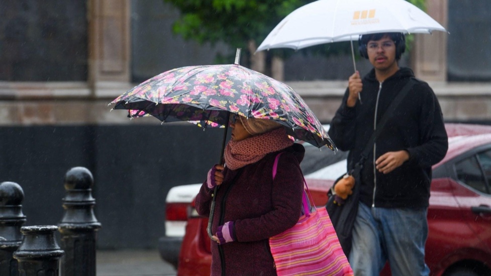  Vaguada y efectos locales provocarán algunos aguaceros locales; Temperaturas bastante calurosas